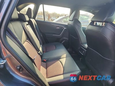 Zdjęcie 10 z 13 samochodu: 2023 TOYOTA RAV4 PRIME XSE VIN:JTMEB3FV1PD140209 - miniatura
