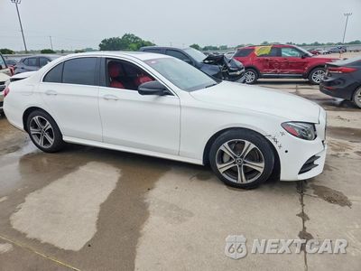 Czwarte zdjęcie samochodu z boku: 2017 MERCEDES-BENZ E 300 VIN:WDDZF4JB0HA240769 - miniatura