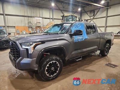 2024 TOYOTA TUNDRA LIMITED HV 5TFWC5EC8RX005629 - główne zdjęcie licytacji z USA - miniatura