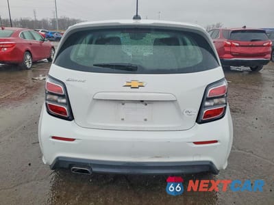 Zdjęcie 6 z 12 samochodu: 2019 CHEVROLET SONIC VIN:1G1JG6SB1K4128091 - miniatura