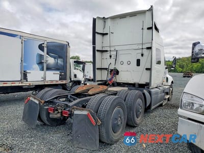 Czwarte zdjęcie samochodu z boku: 2021 INTERNATIONAL LT625 SEMI TRUCK VIN:3HSDZTZR5MN861432 - miniatura