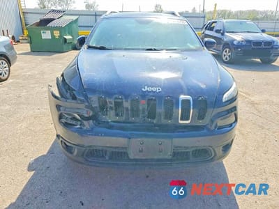 Piąte zdjęcie samochodu w środku: 2015 JEEP CHEROKEE LATITUDE VIN:1C4PJMCS1FW514316 - miniatura