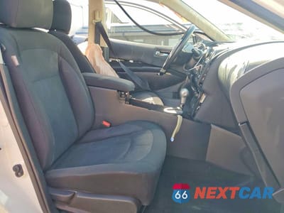Zdjęcie 7 z 14 samochodu: 2015 NISSAN ROGUE SELECT S VIN:JN8AS5MV2FW764928 - miniatura