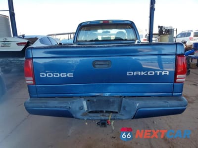 Zdjęcie 6 z 12 samochodu: 2004 DODGE DAKOTA SPORT VIN:1D7GL32K74S588582 - miniatura