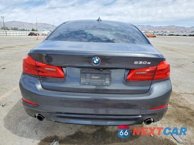 Zdjęcie 6 z 12 samochodu: 2019 BMW 530E VIN:WBAJA9C59KB392932 - miniatura