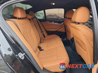 Zdjęcie 10 z 13 samochodu: 2022 BMW 530E VIN:WBA13AG05NCJ42189 - miniatura