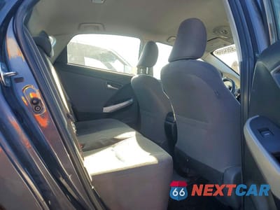 Zdjęcie 10 z 12 samochodu: 2015 TOYOTA PRIUS THREE VIN:JTDKN3DUXF0420818 - miniatura