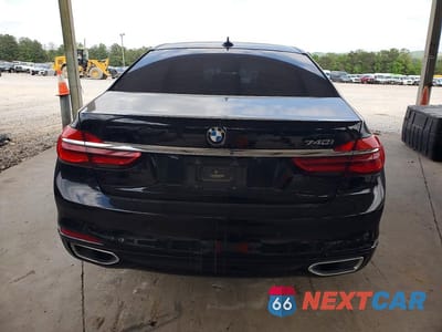 Zdjęcie 6 z 12 samochodu: 2018 BMW 740 I VIN:WBA7E2C51JG742478 - miniatura