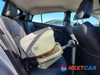 Zdjęcie 10 z 13 samochodu: 2017 TOYOTA PRIUS PRIME PREMIUM VIN:JTDKARFP2H3044042 - miniatura