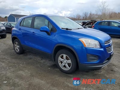 Czwarte zdjęcie samochodu z boku: 2015 CHEVROLET TRAX 1LS VIN:KL7CJPSB5FB260728 - miniatura
