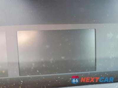 Zdjęcie 9 z 12 samochodu: 2016 TOYOTA PRIUS THREE TOURING VIN:JTDKARFU0G3008810 - miniatura