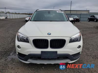 Piąte zdjęcie samochodu w środku: 2015 BMW X1 XDRIVE28I VIN:WBAVL1C55FVY41167 - miniatura