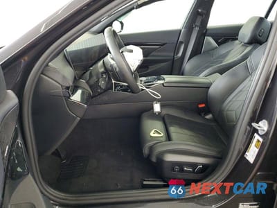 Zdjęcie 7 z 11 samochodu: 2025 BMW 530 I VIN:WBA43FJ07SCU64329 - miniatura