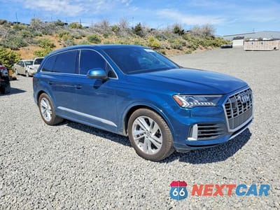 Czwarte zdjęcie samochodu z boku: 2020 AUDI Q7 PRESTIGE VIN:WA1VXAF78LD005210 - miniatura