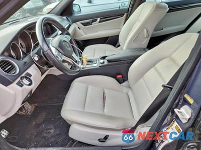 Zdjęcie 7 z 12 samochodu: 2014 MERCEDES-BENZ C 300 4MATIC VIN:WDDGF8ABXEG191555 - miniatura