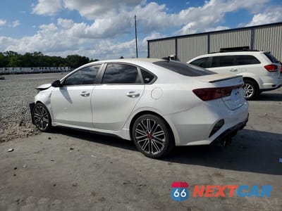 Drugie zdjęcie samochodu z przodu: 2023 KIA FORTE GT VIN:3KPF44AC5PE603607 - miniatura