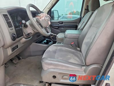 Zdjęcie 7 z 13 samochodu: 2016 NISSAN NV 3500 HD SV VIN:5BZAF0AA4GN850981 - miniatura