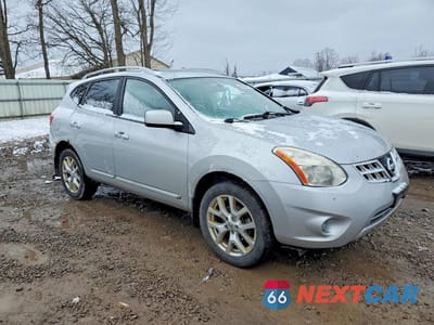 Czwarte zdjęcie samochodu z boku: 2011 NISSAN ROGUE S VIN:JN8AS5MV2BW662717 - miniatura