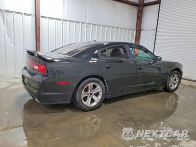 Trzecie zdjęcie samochodu z tyłu: 2013 DODGE CHARGER SE VIN:2C3CDXBGXDH696232 - miniatura