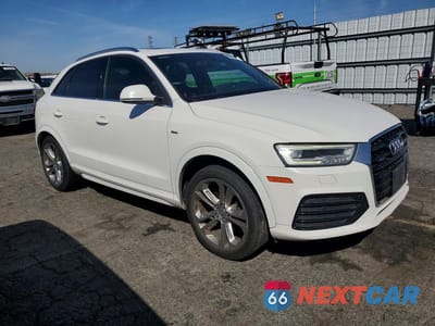Czwarte zdjęcie samochodu z boku: 2016 AUDI Q3 PRESTIGE VIN:WA1GFCFS7GR021757 - miniatura