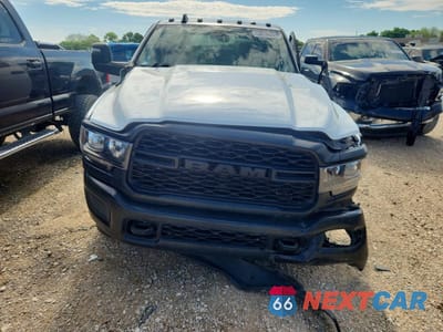 Piąte zdjęcie samochodu w środku: 2024 RAM 3500 TRADESMAN VIN:3C63RRGL9RG358821 - miniatura