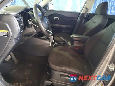 Zdjęcie 7 z 11 samochodu: 2018 KIA SOUL BASE VIN:KNDJN2A21J7585519 - miniatura