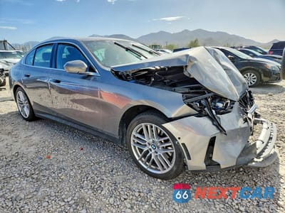 Czwarte zdjęcie samochodu z boku: 2024 BMW 530 XI VIN:WBA53FJ00RCS45551 - miniatura