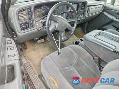 Zdjęcie 8 z 12 samochodu: 2004 GMC SIERRA K2500 HEAVY DUTY VIN:1GTHK29244E363049 - miniatura