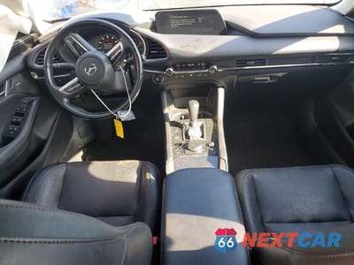 Zdjęcie 8 z 12 samochodu: 2023 MAZDA 3 PREMIUM VIN:3MZBPBDM0PM350780 - miniatura