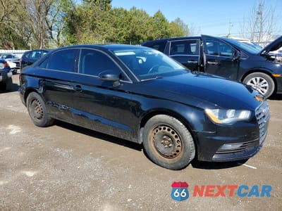 Czwarte zdjęcie samochodu z boku: 2015 AUDI A3 PREMIUM VIN:WAUBFRFF9F1049138 - miniatura