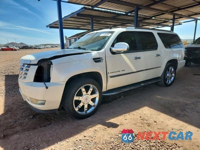 2009 CADILLAC ESCALADE ESV LUXURY 1GYFC26269R111550 - główne zdjęcie licytacji z USA - miniatura