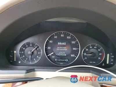 Zdjęcie 9 z 13 samochodu: 2004 MERCEDES-BENZ E 500 VIN:WDBUF70J24A488643 - miniatura