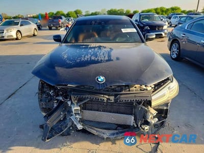 Piąte zdjęcie samochodu w środku: 2022 BMW 530 I VIN:WBA53BH04NWX54341 - miniatura