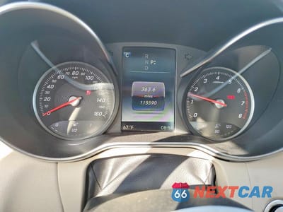 Zdjęcie 9 z 12 samochodu: 2016 MERCEDES-BENZ C 300 VIN:55SWF4JB6GU118712 - miniatura