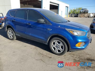 Czwarte zdjęcie samochodu z boku: 2019 FORD ESCAPE S VIN:1FMCU0F70KUB00676 - miniatura