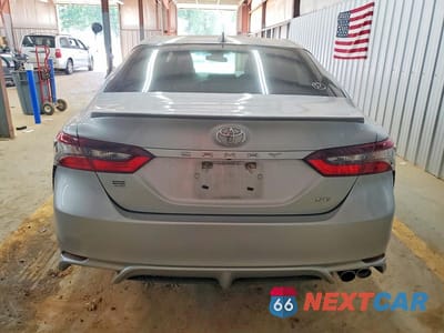 Zdjęcie 6 z 12 samochodu: 2021 TOYOTA CAMRY LE VIN:4T1G11AK5MU598355 - miniatura