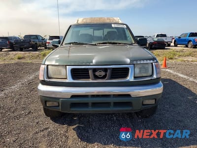 Piąte zdjęcie samochodu w środku: 2000 NISSAN FRONTIER XE VIN:1N6ED27Y4YC369601 - miniatura