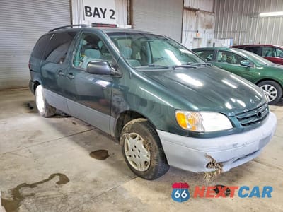 Czwarte zdjęcie samochodu z boku: 2002 TOYOTA SIENNA VIN:4T3ZF19C52U470547 - miniatura