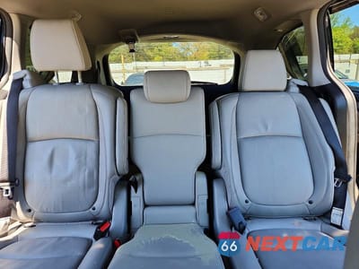 Zdjęcie 10 z 13 samochodu: 2019 HONDA ODYSSEY EXL VIN:5FNRL6H77KB075852 - miniatura