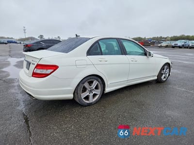 Trzecie zdjęcie samochodu z tyłu: 2010 MERCEDES-BENZ C 300 4MATIC VIN:WDDGF8BB8AF482361 - miniatura