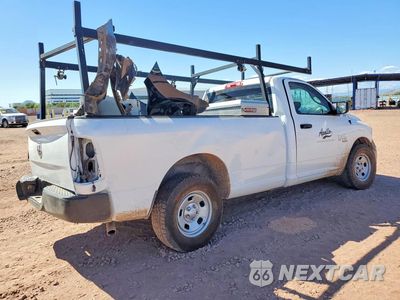 Trzecie zdjęcie samochodu z tyłu: 2022 RAM 1500 CLASSIC TRADESMAN VIN:3C6JR6DG0NG233701 - miniatura
