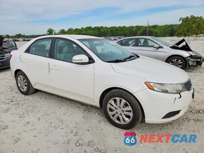 Czwarte zdjęcie samochodu z boku: 2012 KIA FORTE EX VIN:KNAFU4A24C5564289 - miniatura