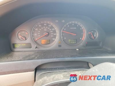 Zdjęcie 9 z 12 samochodu: 2005 VOLVO XC70 VIN:YV1SZ592451196536 - miniatura