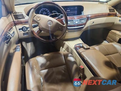 Zdjęcie 8 z 11 samochodu: 2007 MERCEDES-BENZ S 550 VIN:WDDNG71X07A089424 - miniatura