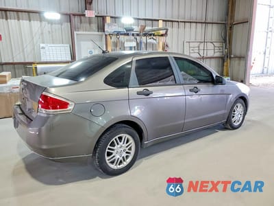 Trzecie zdjęcie samochodu z tyłu: 2009 FORD FOCUS SE VIN:1FAHP35N69W260942 - miniatura