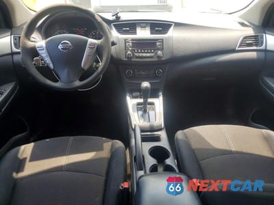 Zdjęcie 8 z 12 samochodu: 2016 NISSAN SENTRA S VIN:3N1AB7AP9GY216225 - miniatura