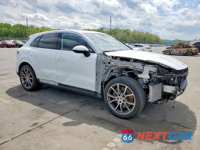 Czwarte zdjęcie samochodu z boku: 2023 PORSCHE CAYENNE BASE VIN:WP1AA2AY4PDA10498 - miniatura