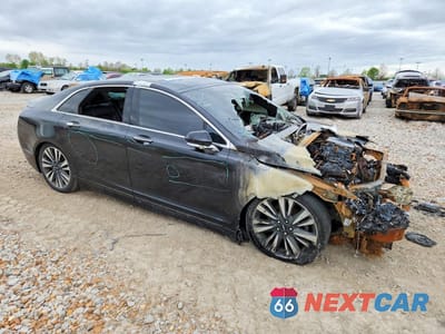Piąte zdjęcie samochodu w środku: 2019 CHEVROLET CRUZE LS VIN:3G1BC6SM3KS613494 - miniatura
