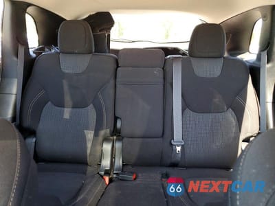 Zdjęcie 10 z 13 samochodu: 2016 JEEP CHEROKEE LIMITED 4WD VIN:1C4PJMCB4GW278729 - miniatura