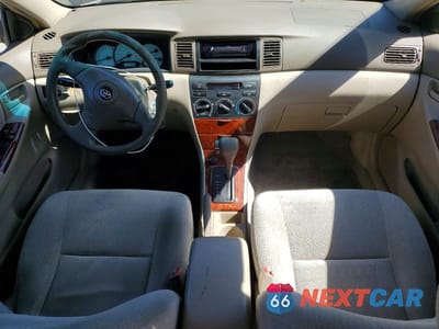 Zdjęcie 8 z 11 samochodu: 2004 TOYOTA COROLLA LE VIN:2T1BR32E74C276406 - miniatura